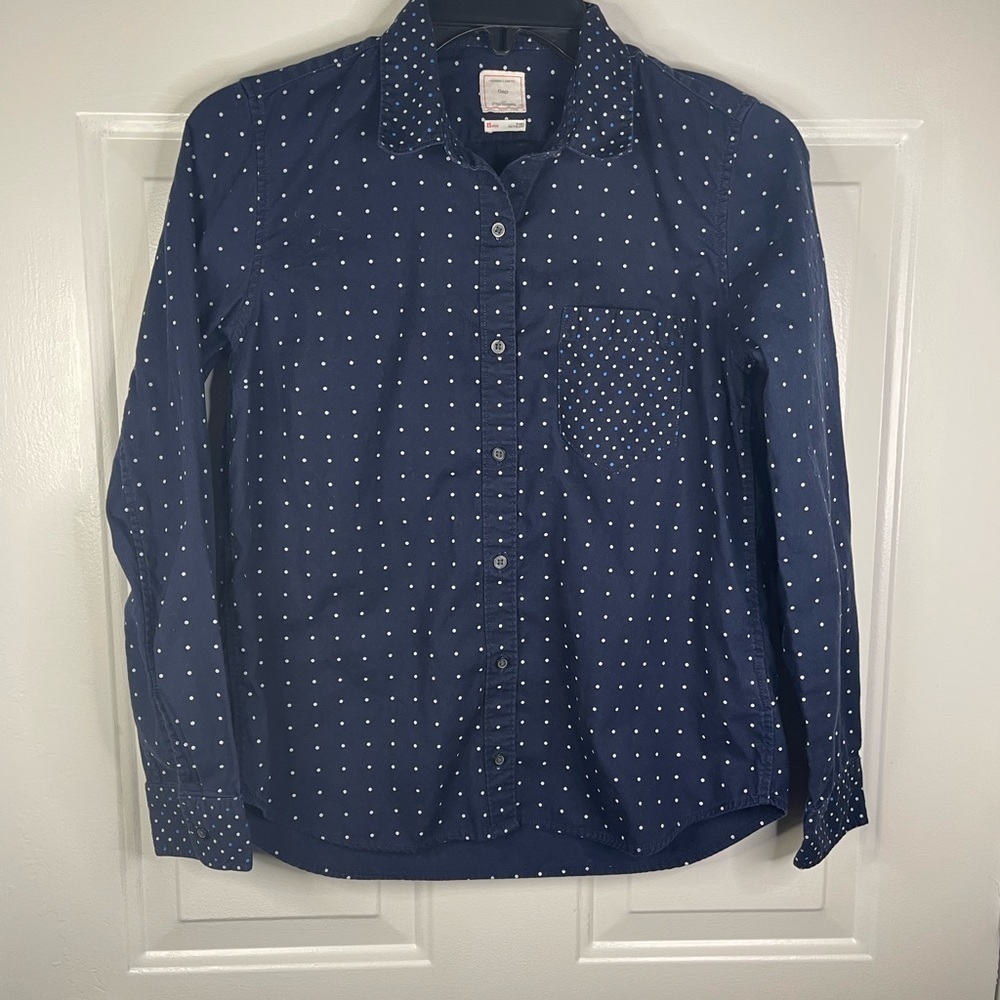 Gap long sleeve button down top with white polkadots. - Picture 4 of 9